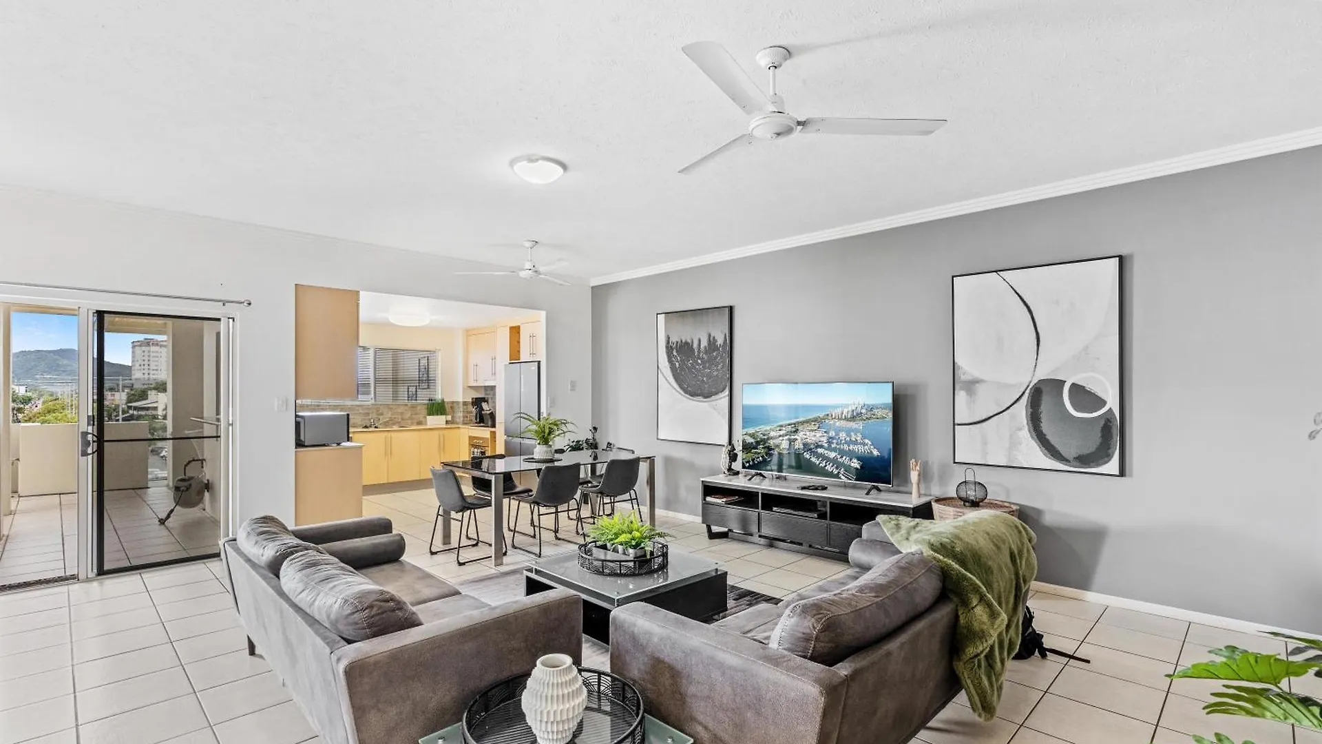 **** Aparthotel Cairns City Apartments Australia