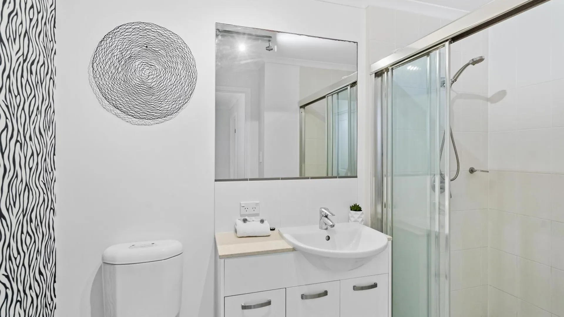 Cairns City Apartments Aparthotel